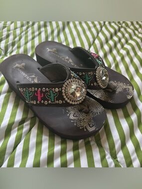 Montana West Black Jeweled Cactus Thong Sandals with Turquoise & Pink Accents